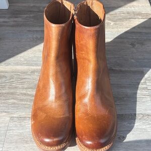 Frye Women's Brown Leather Ankle Boots